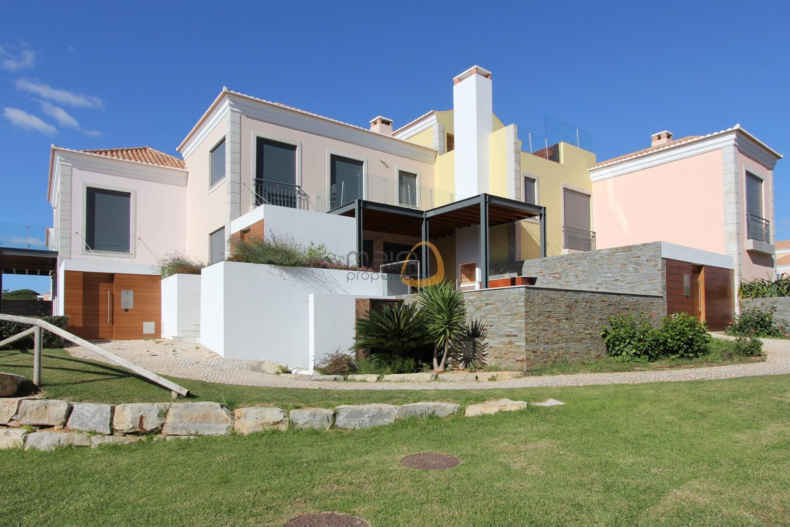 villa-in-vale-do-lobo-algarve-golden-triangle-portugal-property-real-estate-mainproperties-mp137vdl-6