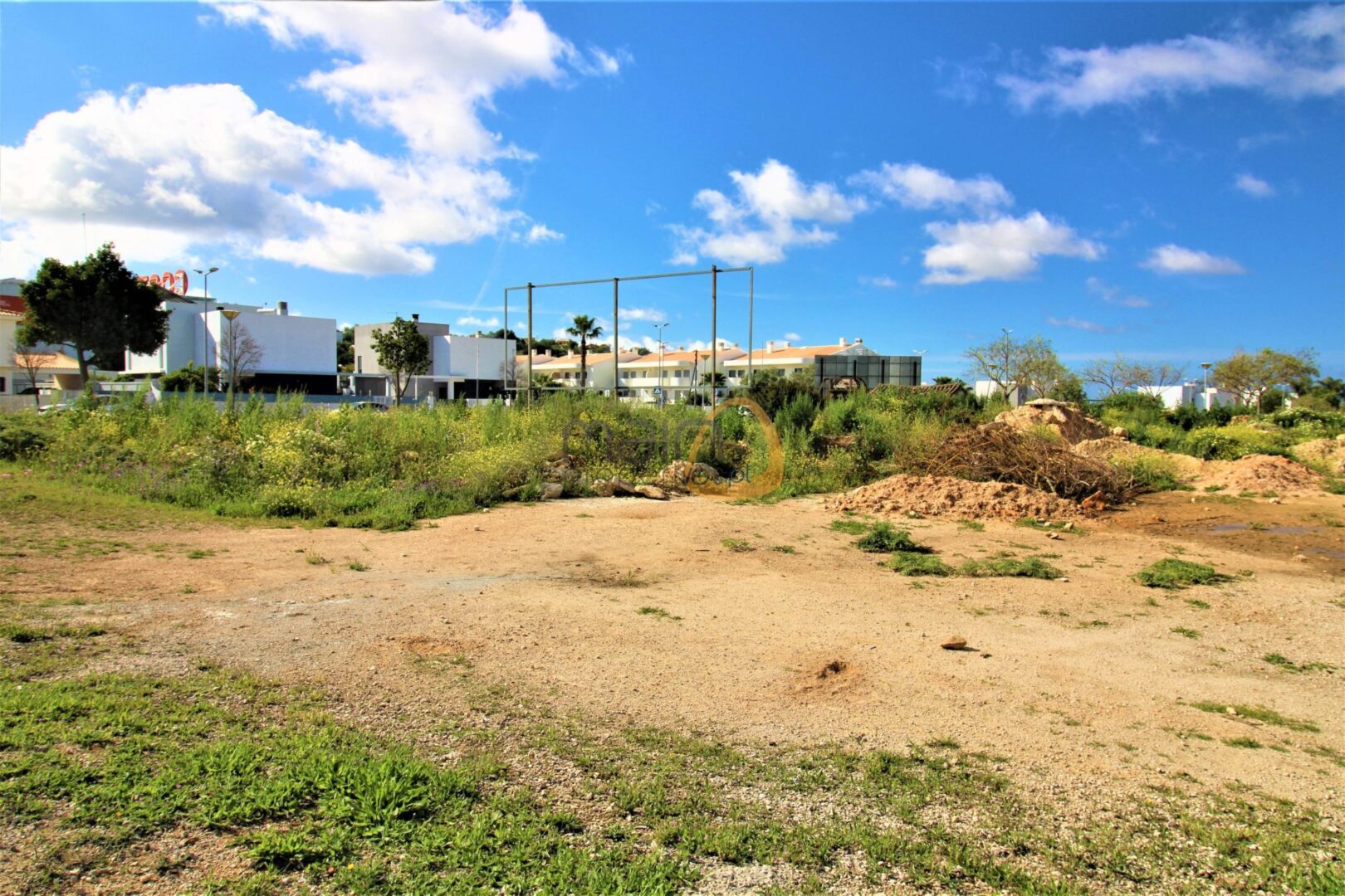 Plot of land for the construction of a building inserted in a new urbanization of Loulé