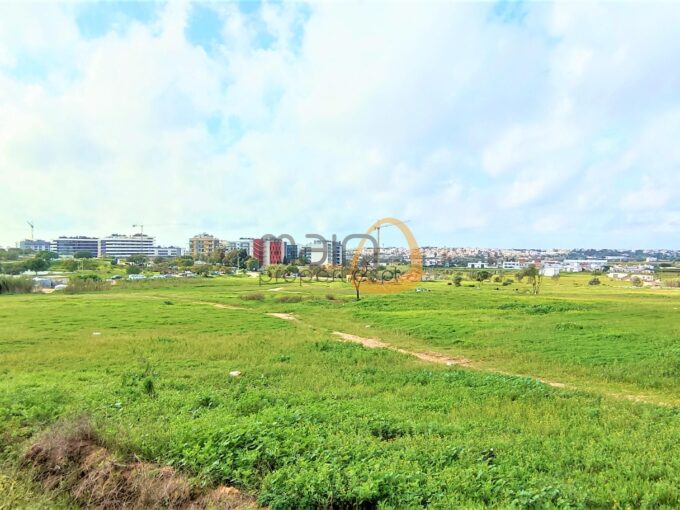 MainProperties :: Lote de terreno com projeto aprovado para construção de 9 prédios em Faro :: CV023