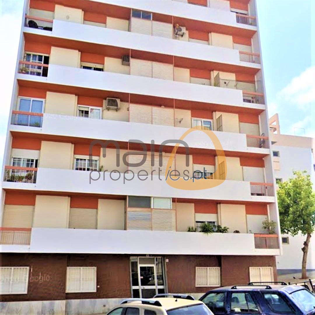 Apartamento com 3 quartos em Faro (13)