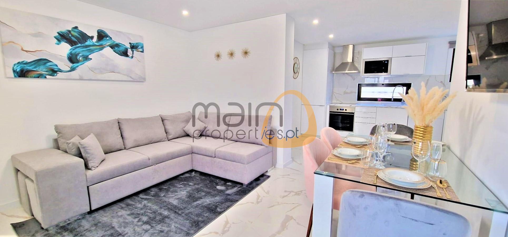 1 bedroom apartment in condominium with swimming pool only 700 meters from the beach in Albufeira