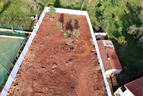 Terreno para construção em Benafim (1)